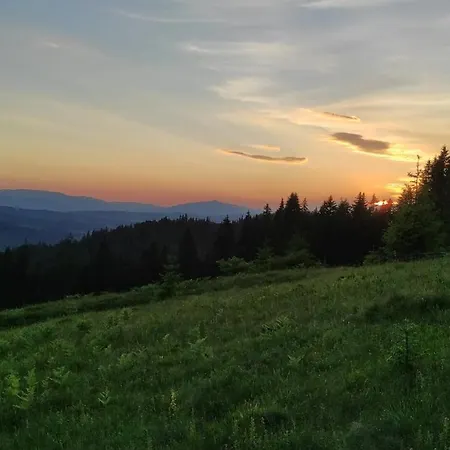 на горі Lodge *